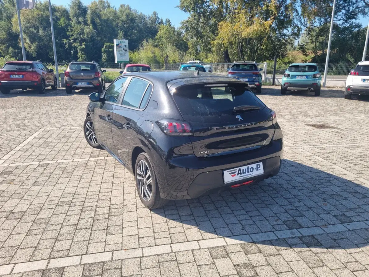 Peugeot 208 usata a Lucca (4)