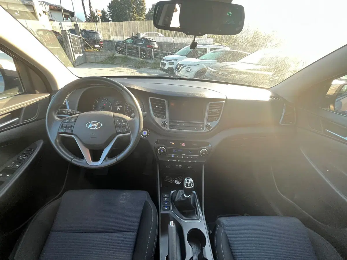 Hyundai Tucson usata a Massa-Carrara (6)