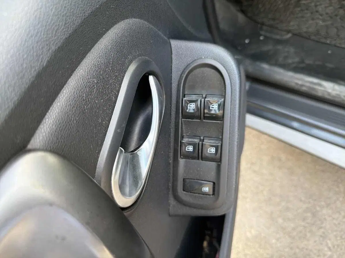Dacia Duster usata a Foggia (12)