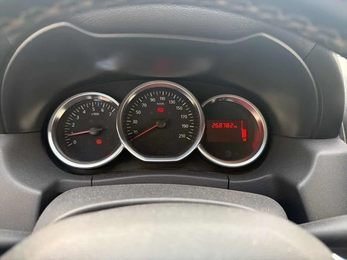 Dacia Duster usata a Foggia (14)