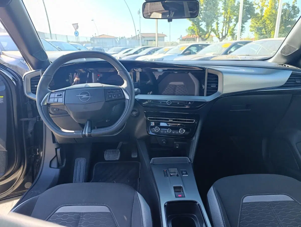 Opel Mokka nuova a Massa-Carrara (7)