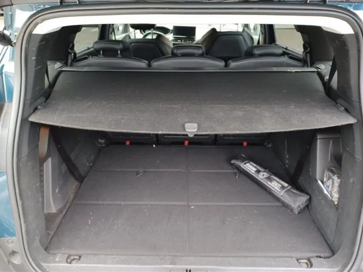 Peugeot 5008 usata a Massa-Carrara (8)