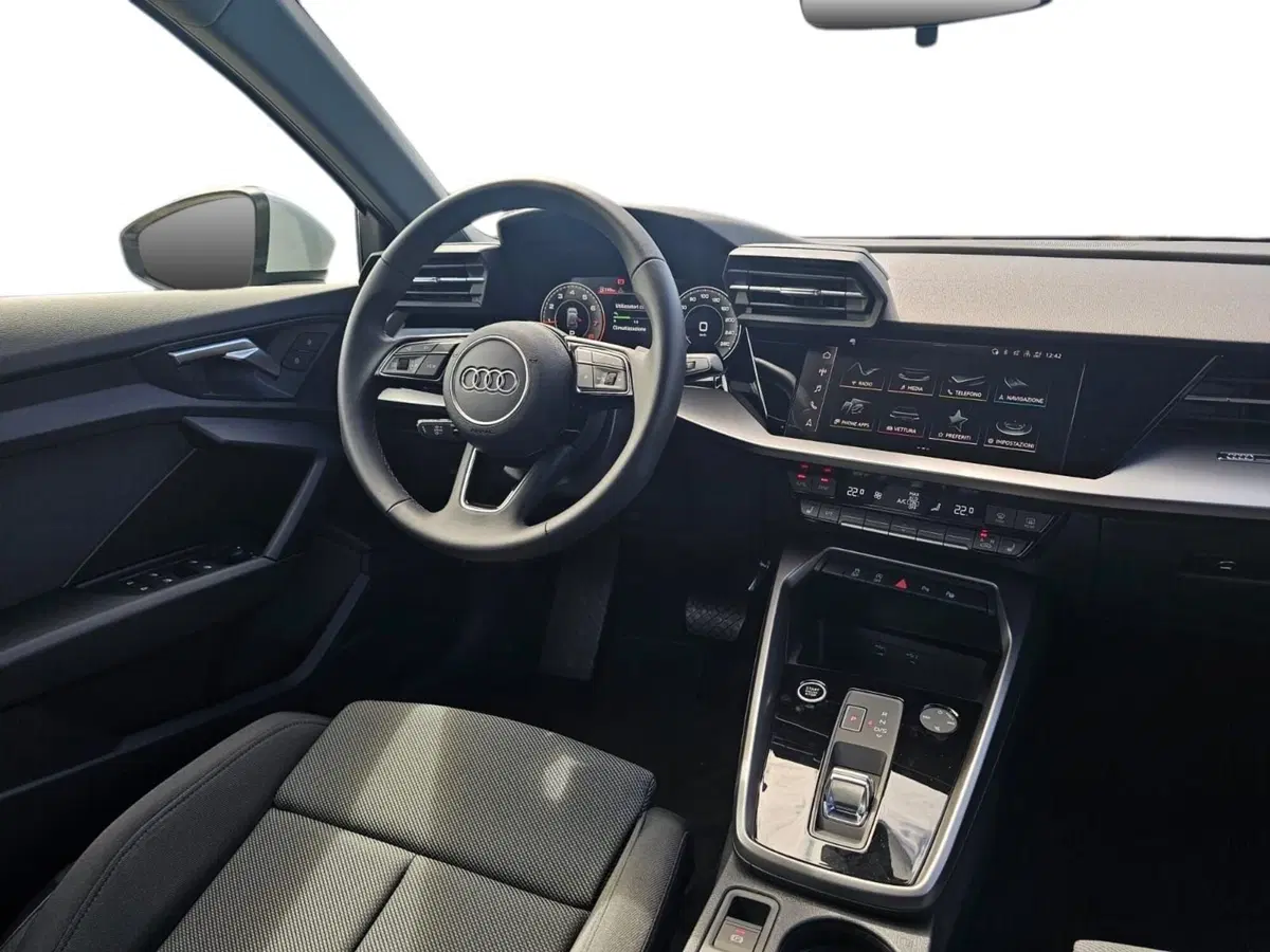 Audi A3 Sportback usata a Bari (4)