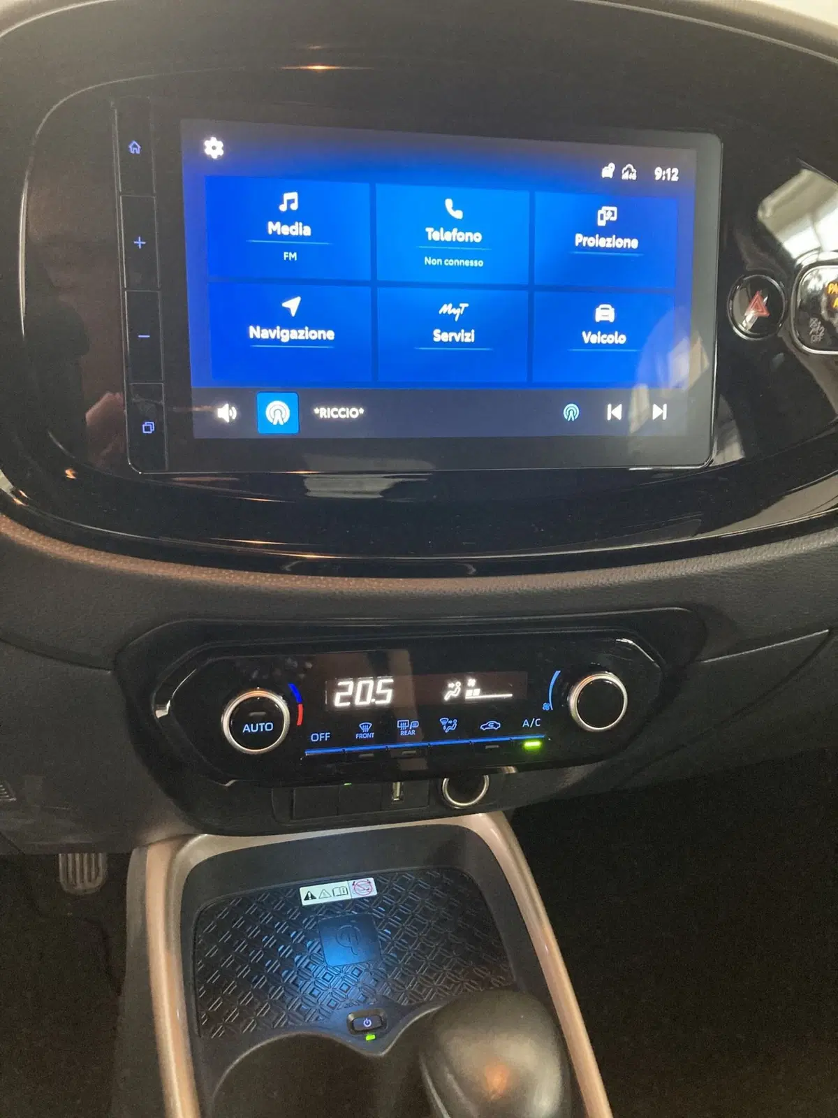 Toyota Aygo X usata a Barletta-Andria-Trani (12)