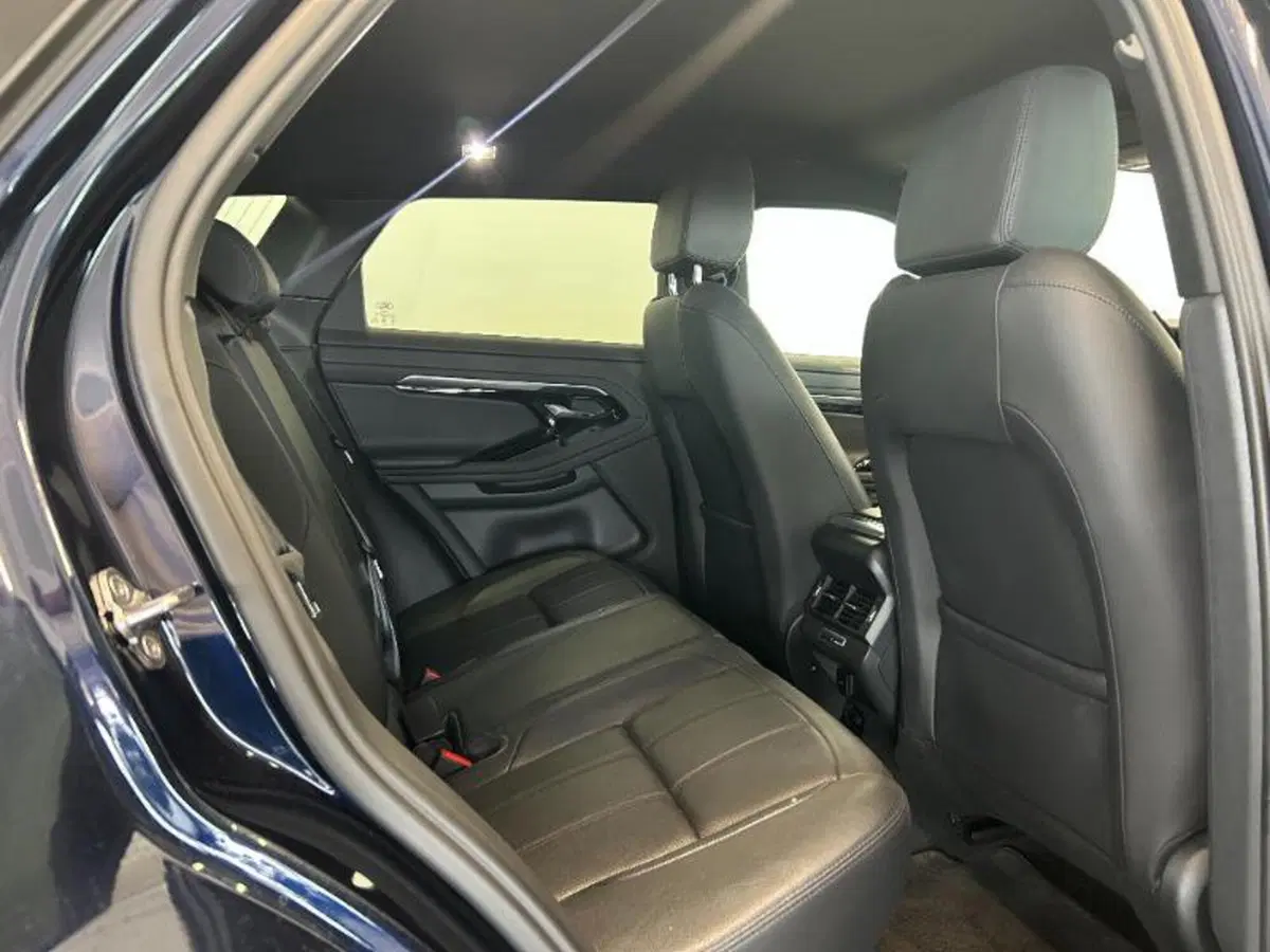 Land Rover Range Rover Evoque usata a Venezia (11)