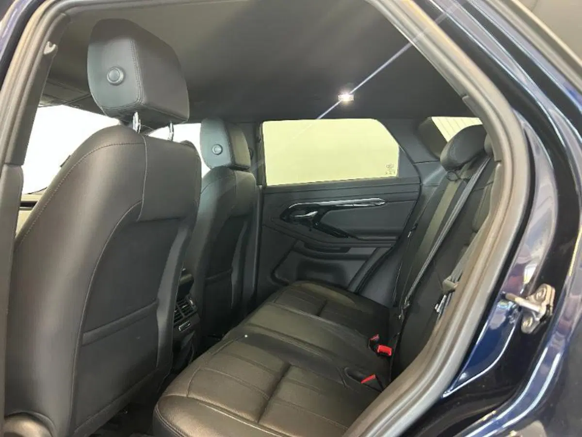 Land Rover Range Rover Evoque usata a Venezia (15)