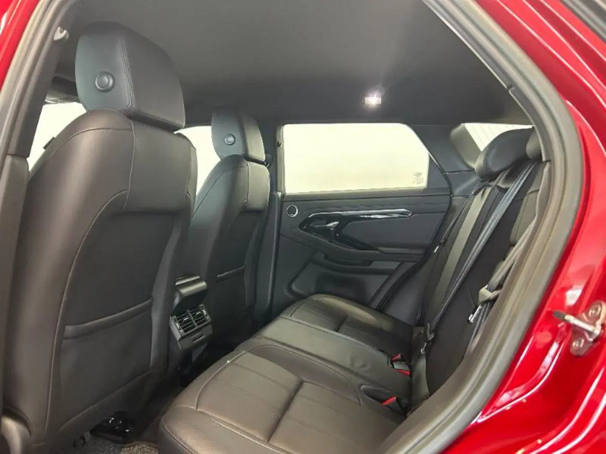 Land Rover Range Rover Evoque usata a Venezia (18)