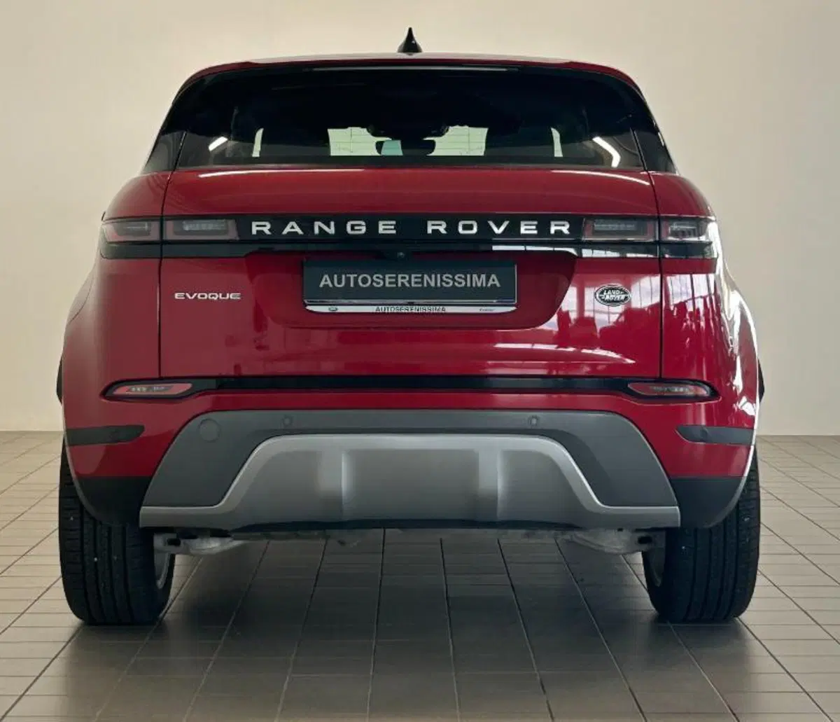 Land Rover Range Rover Evoque usata a Venezia (4)
