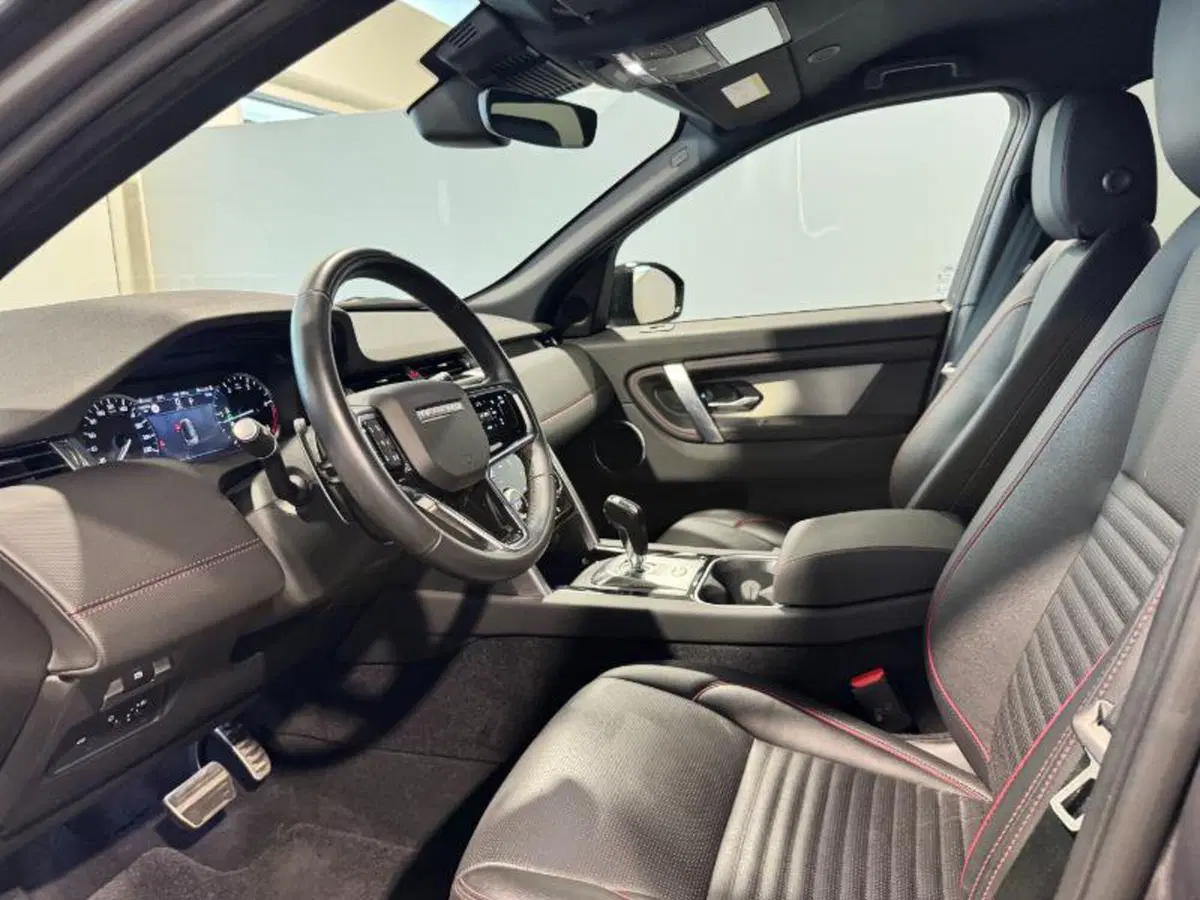 Land Rover Discovery Sport usata a Venezia (12)