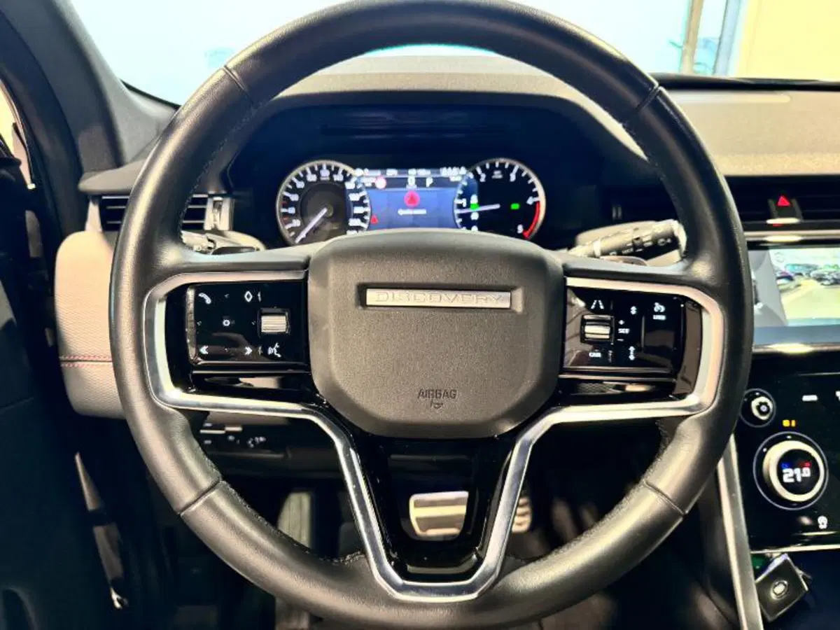 Land Rover Discovery Sport usata a Venezia (18)