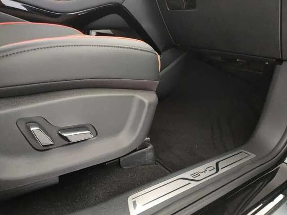 Byd Seal U DM-i nuova a Caserta (19)