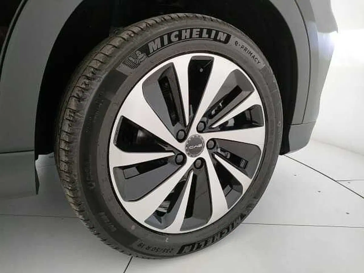 Byd Seal U DM-i nuova a Caserta (9)