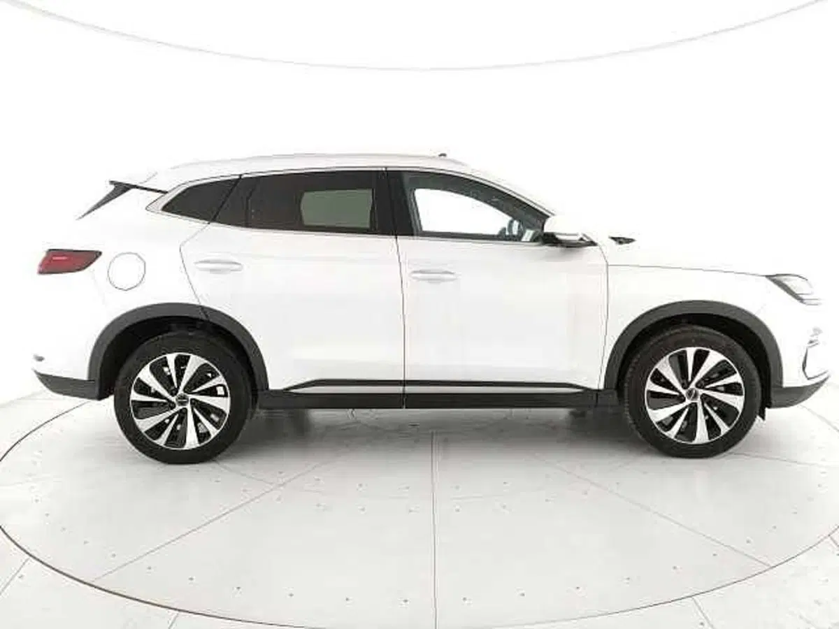 Byd Seal U DM-i nuova a Caserta (4)