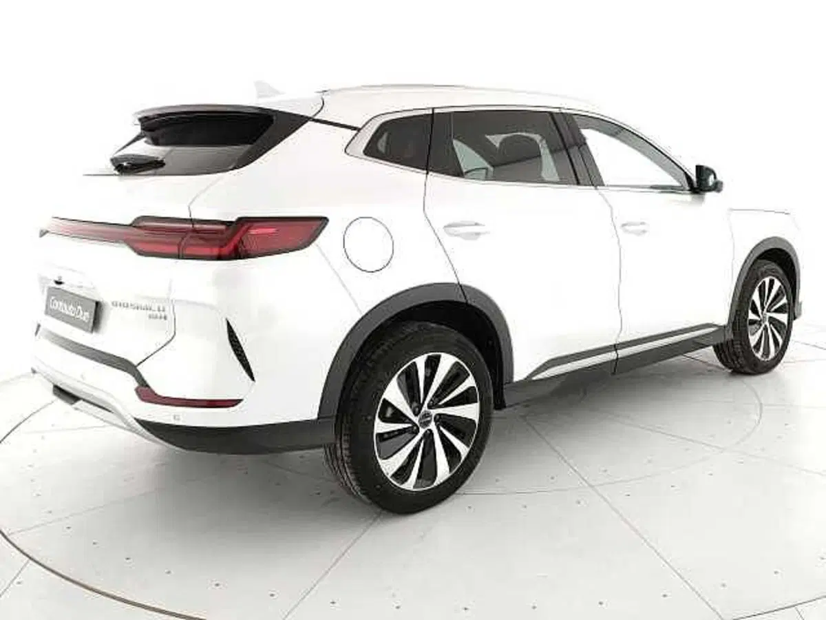 Byd Seal U DM-i nuova a Caserta (5)