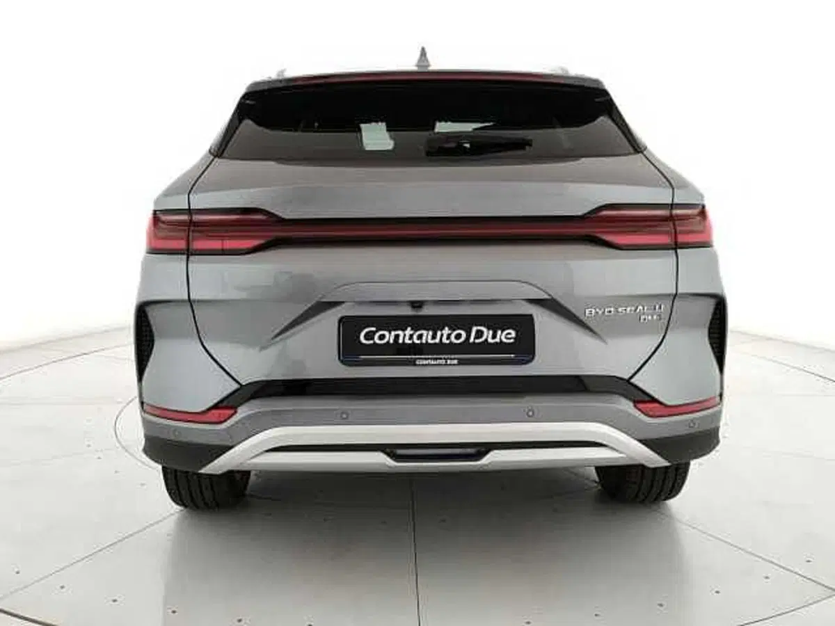 Byd Seal U DM-i nuova a Caserta (5)