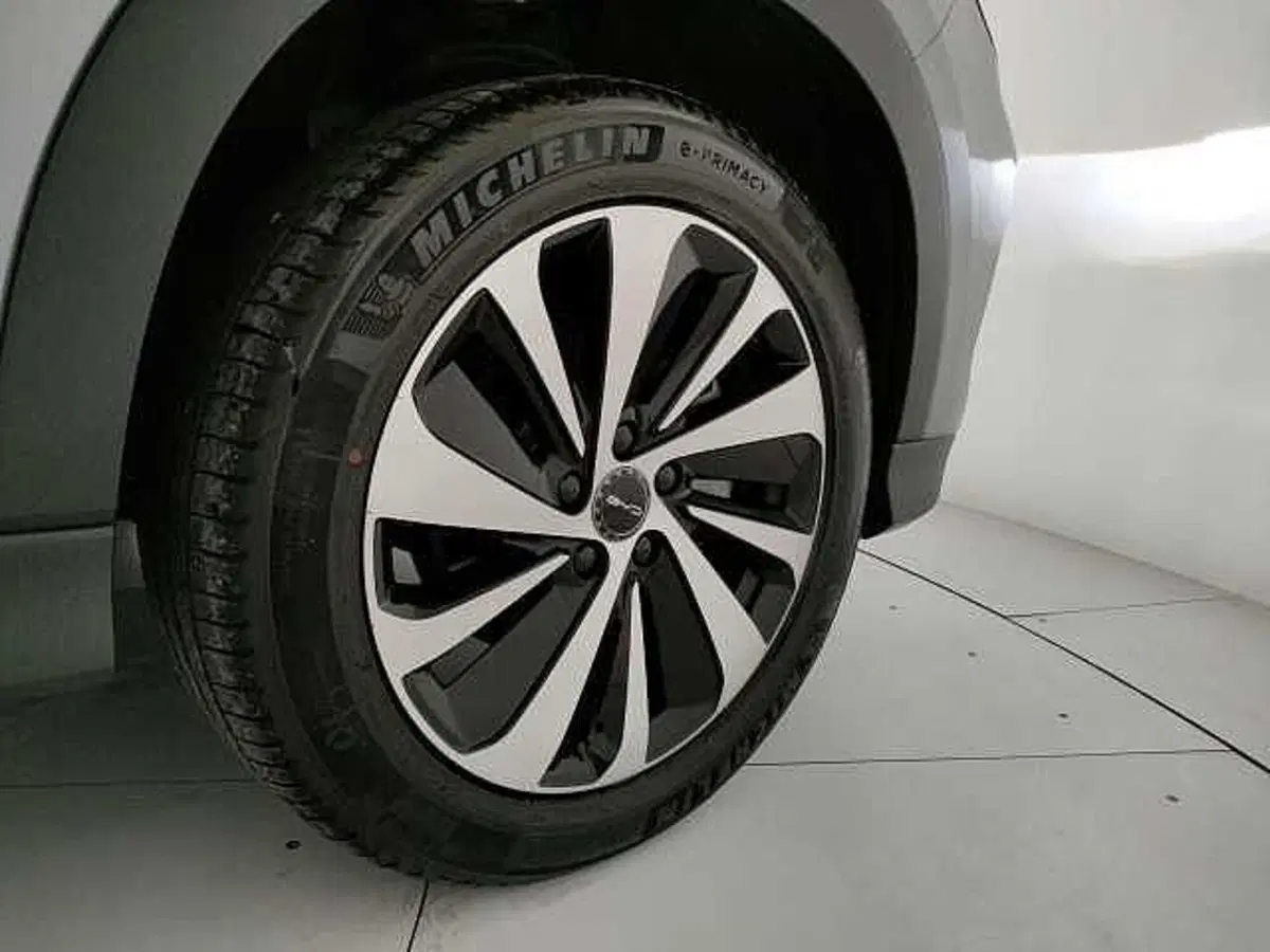Byd Seal U DM-i nuova a Caserta (8)
