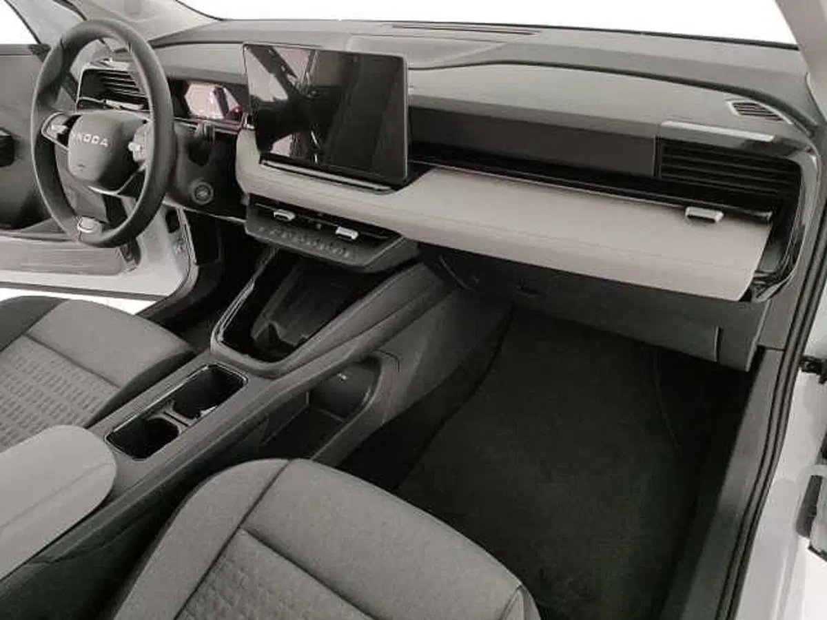 Skoda Epiq nuova a Caserta (16)