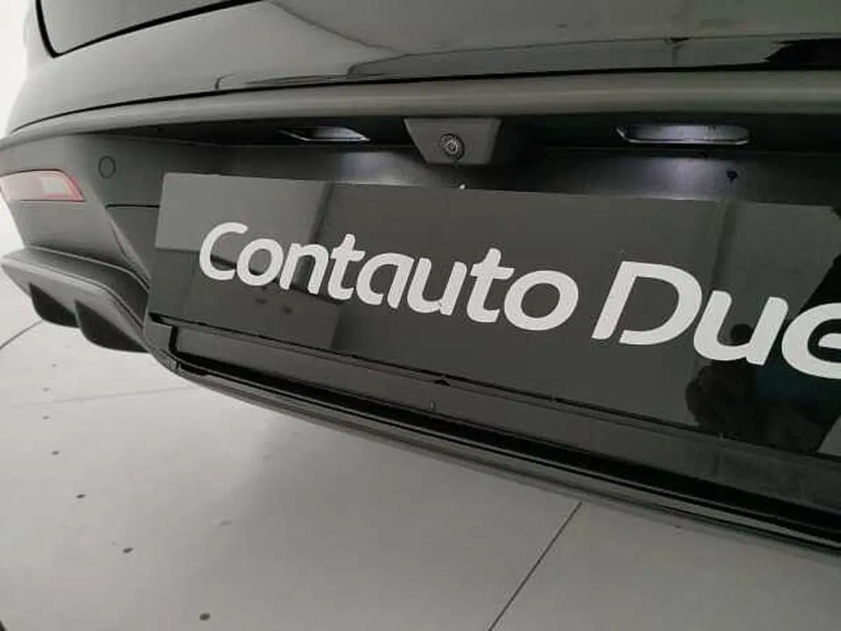 Byd Seal 6 DM-i nuova a Caserta (10)