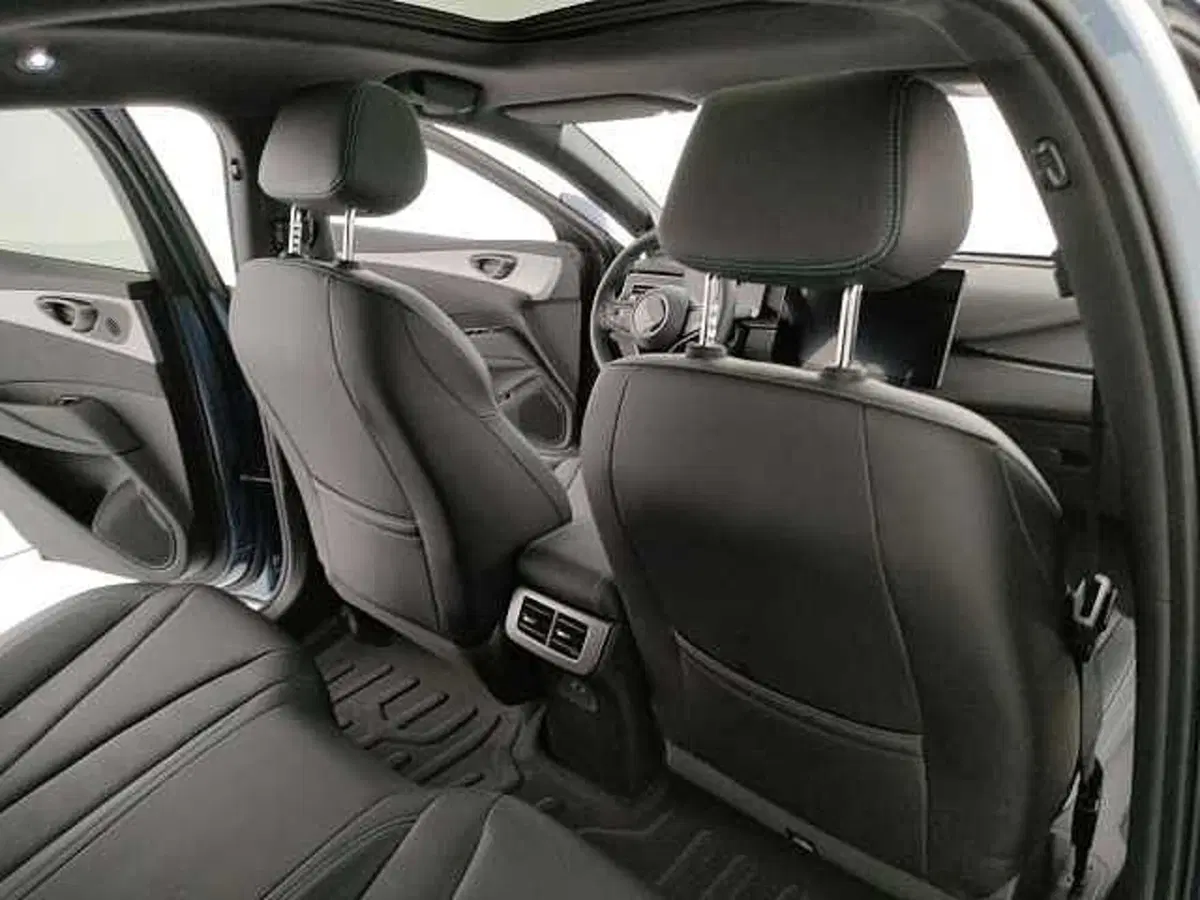 Byd Seal 6 DM-i nuova a Caserta (11)