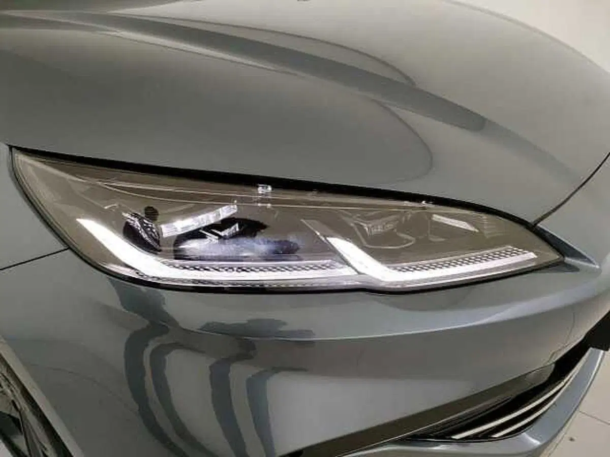 Byd Seal 6 DM-i nuova a Caserta (16)