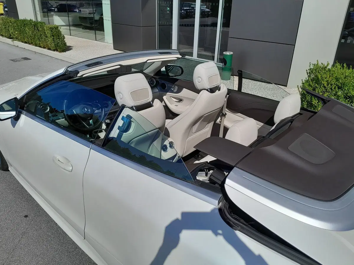 Mercedes-Benz Classe E Cabrio usata a Cuneo (19)