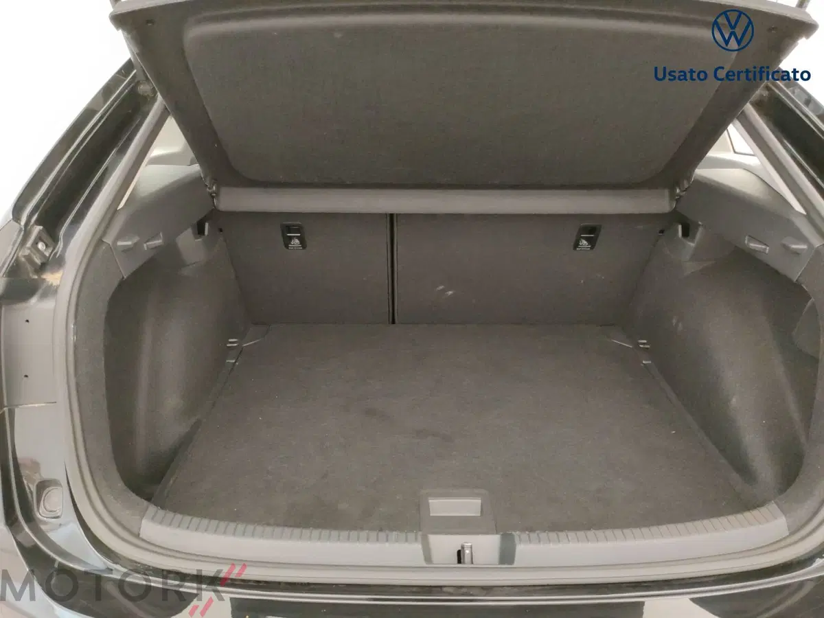Volkswagen Taigo usata a Varese (9)