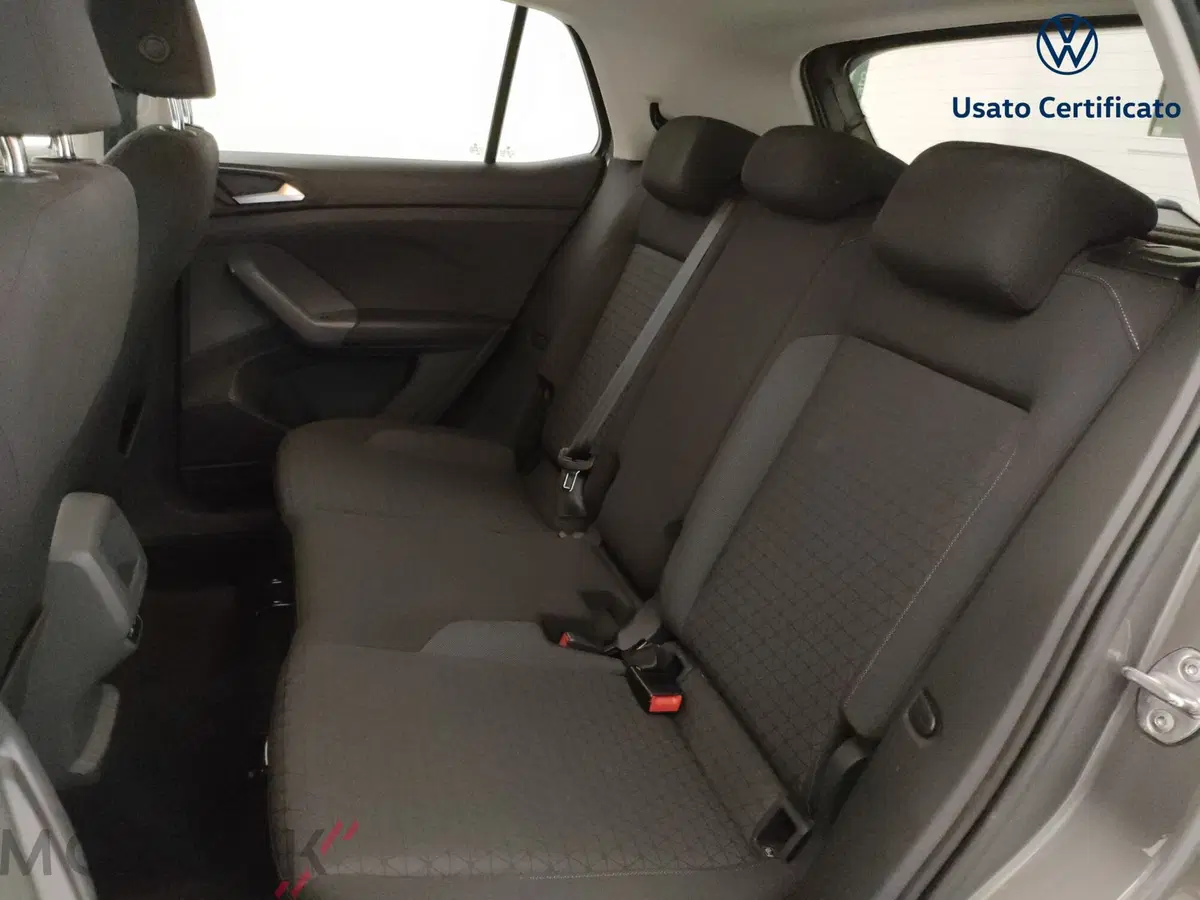 Volkswagen T-Cross usata a Varese (10)