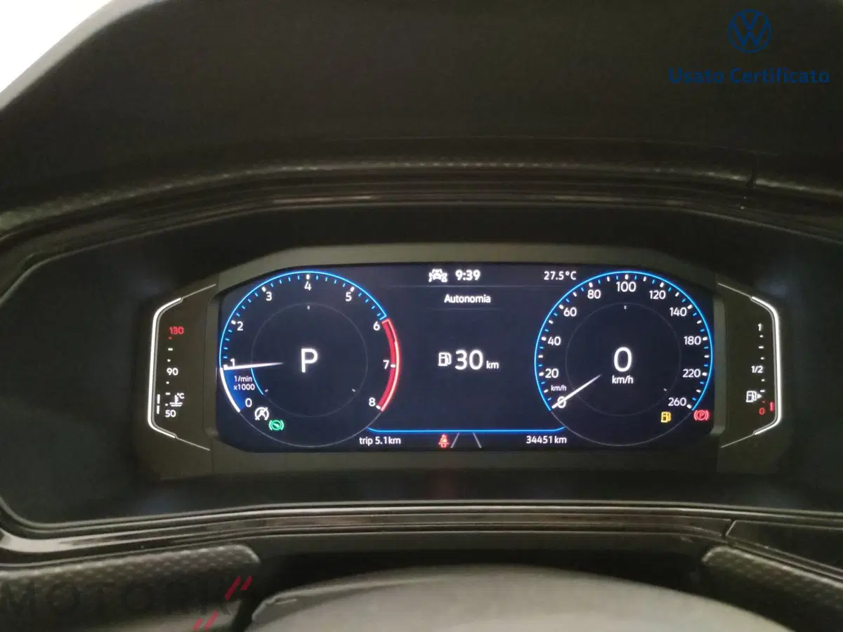 Volkswagen T-Cross usata a Varese (17)