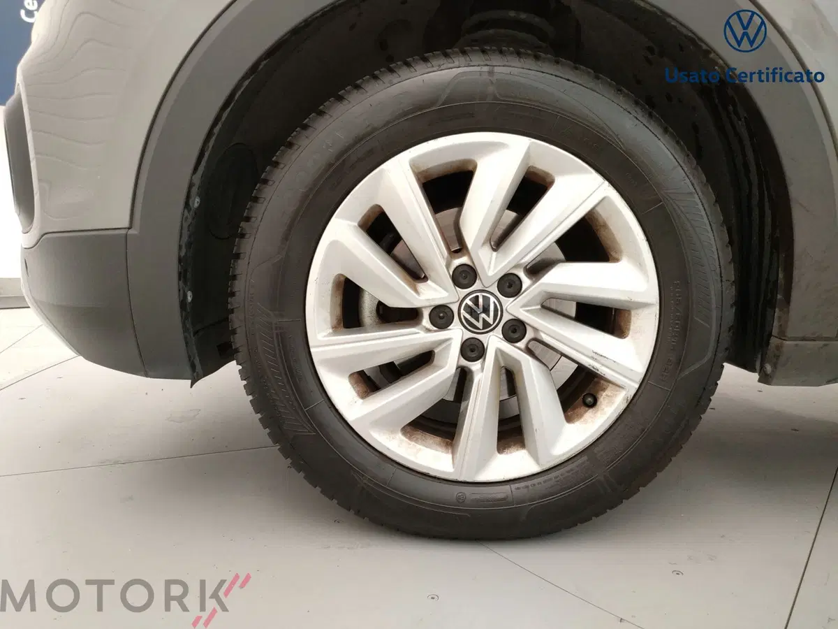 Volkswagen T-Cross usata a Varese (6)