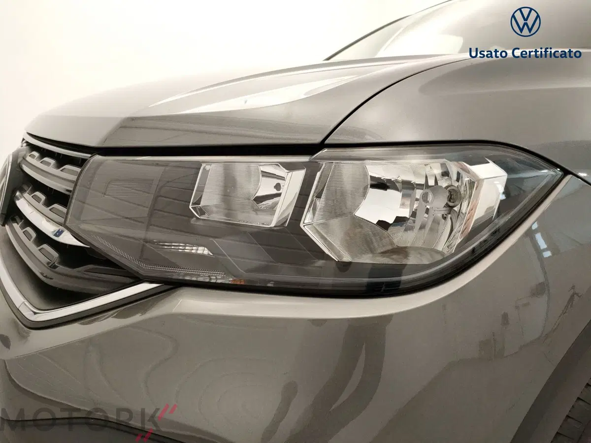Volkswagen T-Cross usata a Varese (7)