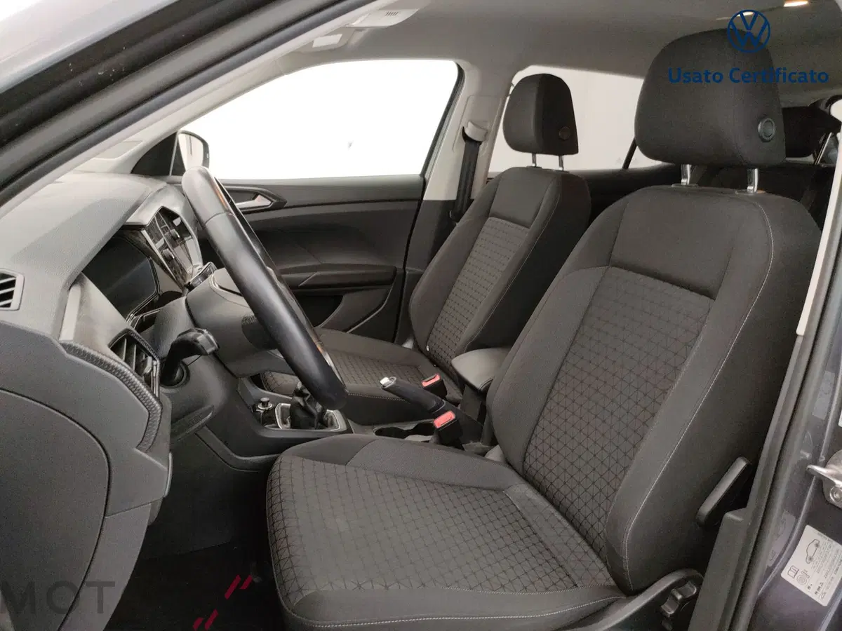 Volkswagen T-Cross usata a Varese (11)