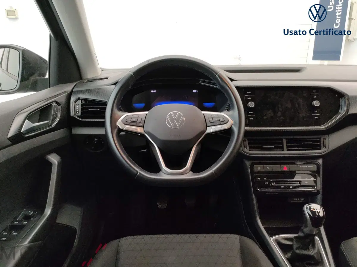 Volkswagen T-Cross usata a Varese (12)