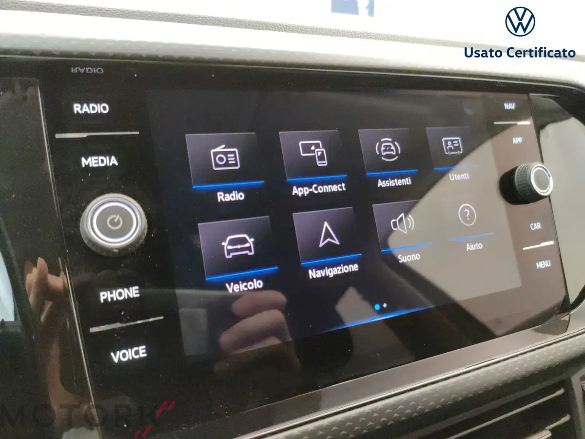 Volkswagen T-Cross usata a Varese (14)