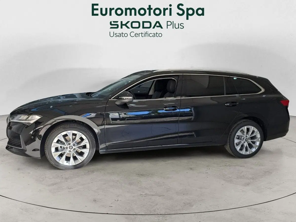 Skoda Superb nuova a Siena (2)