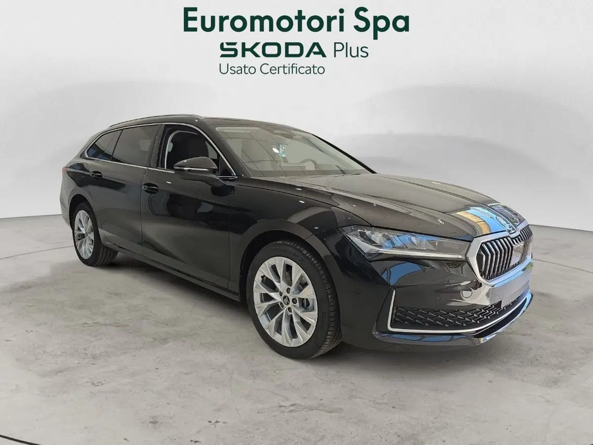 Skoda Superb nuova a Siena (7)
