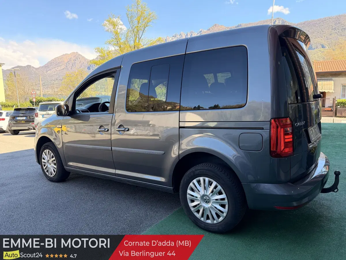 Volkswagen Caddy usata a Lecco (5)