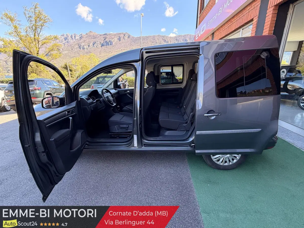 Volkswagen Caddy usata a Lecco (6)