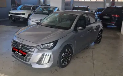 Peugeot 208 PureTech 100 Stop&Start 5 porte Allure del 2025 usata a Orvieto
