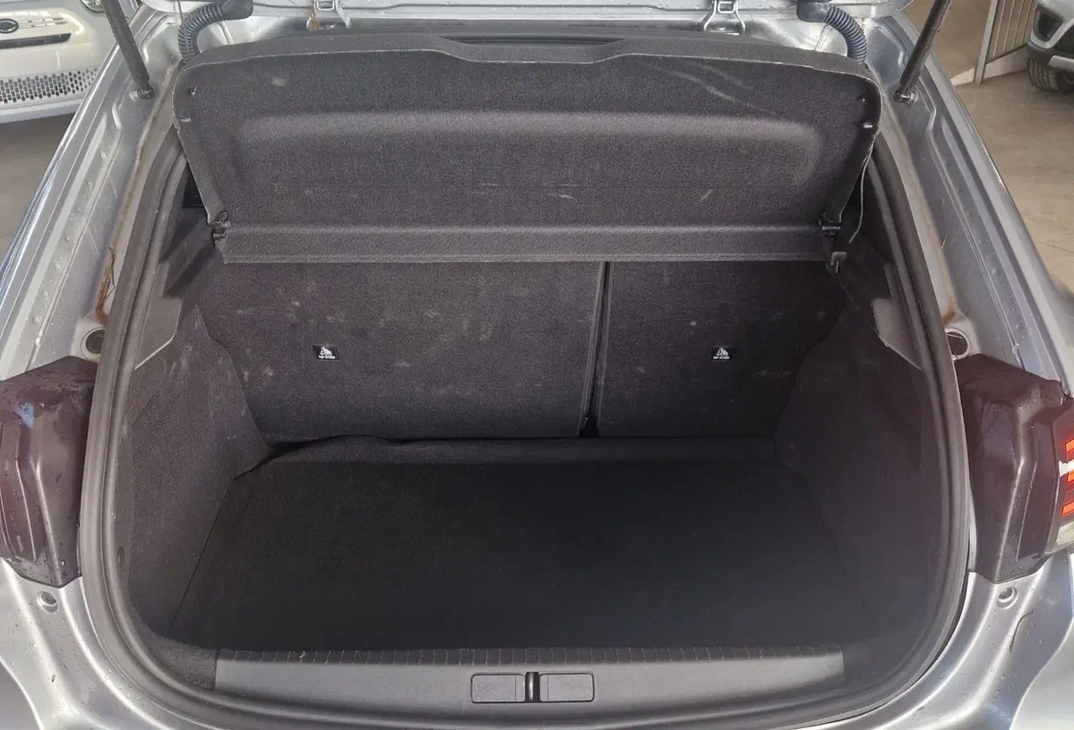 Peugeot 208 usata a Terni (10)