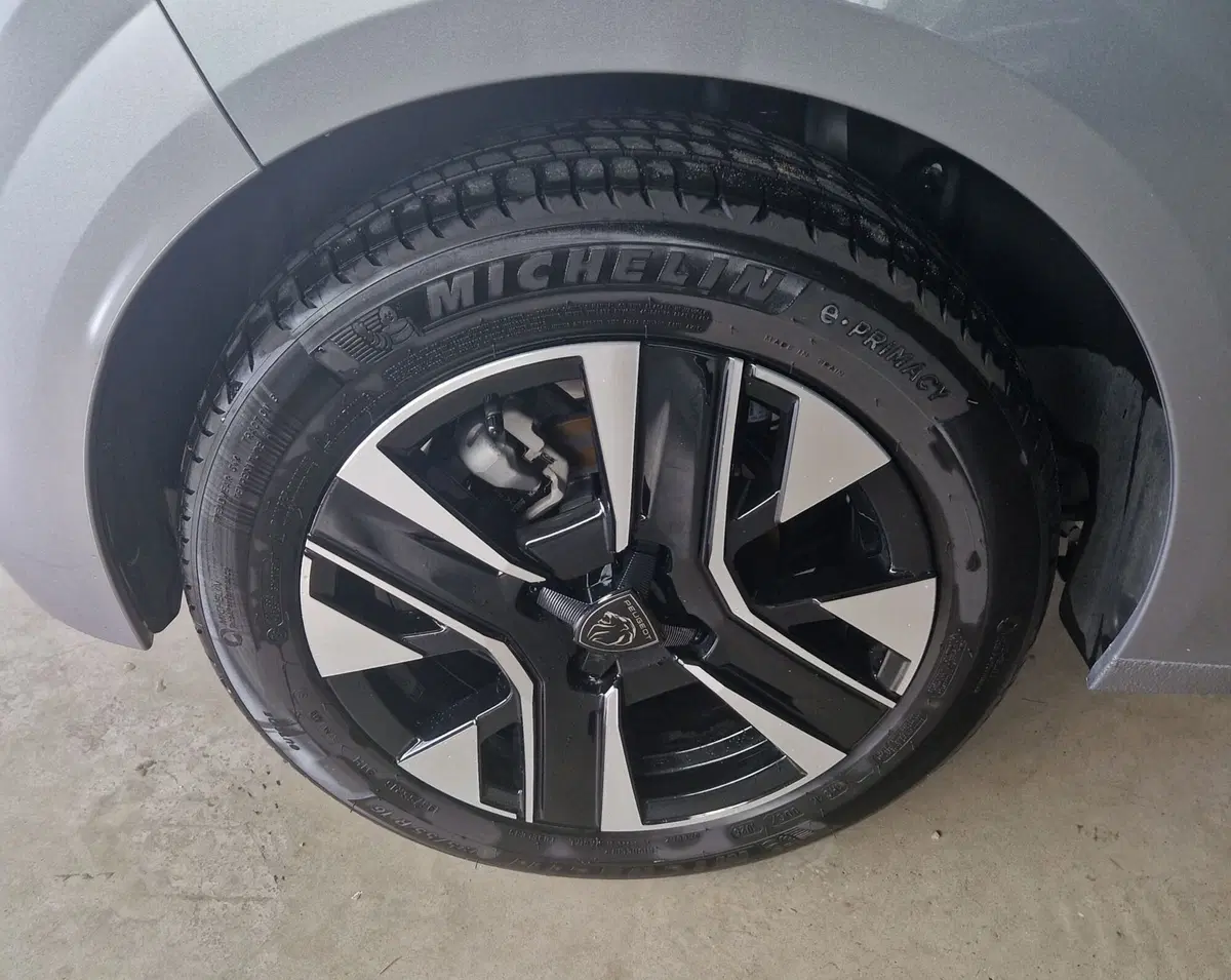 Peugeot 208 usata a Terni (15)