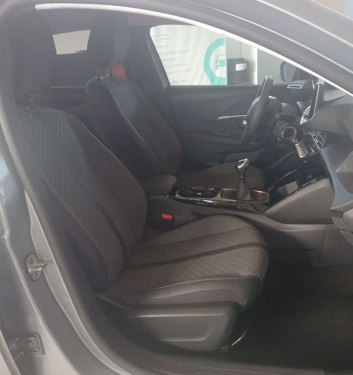 Peugeot 208 usata a Terni (8)