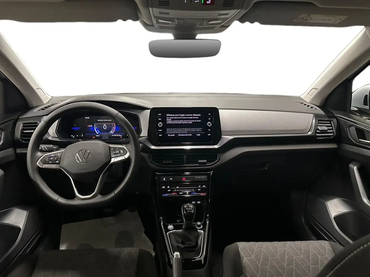 Volkswagen T-Cross nuova a Lecco (7)