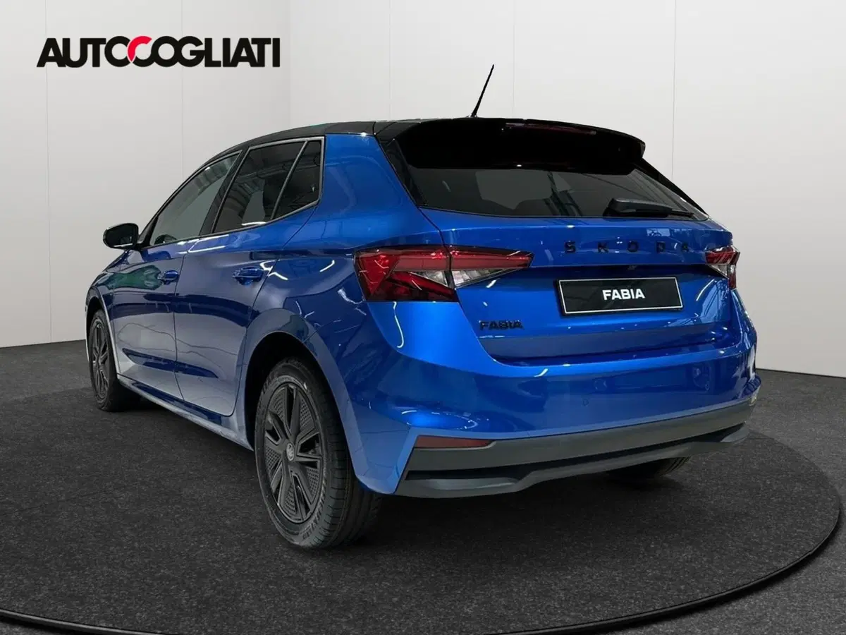 Skoda Fabia nuova a Lecco (6)