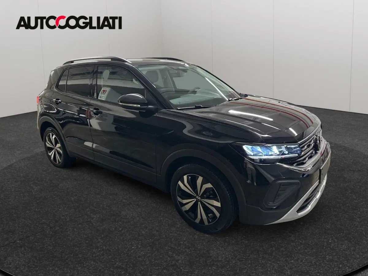 Volkswagen T-Cross nuova a Lecco (3)