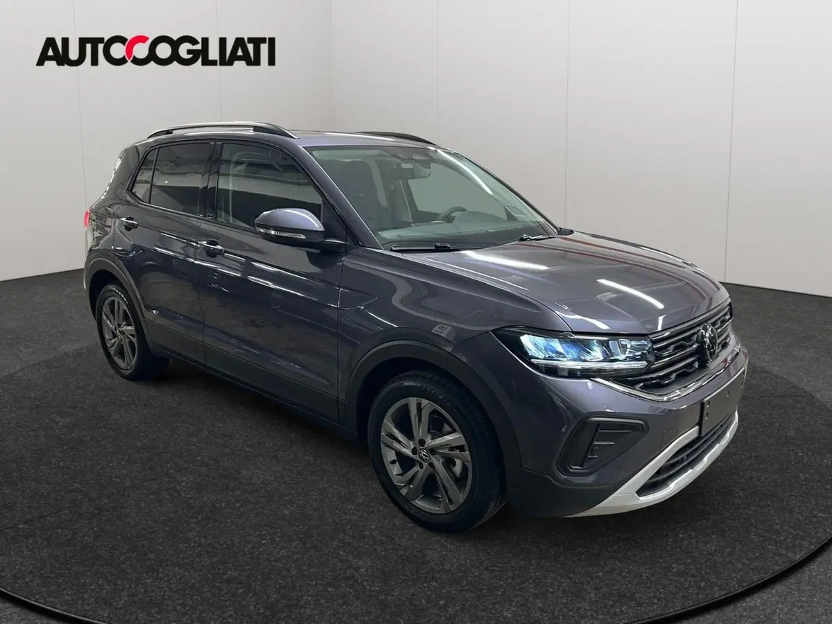Volkswagen T-Cross nuova a Lecco (3)
