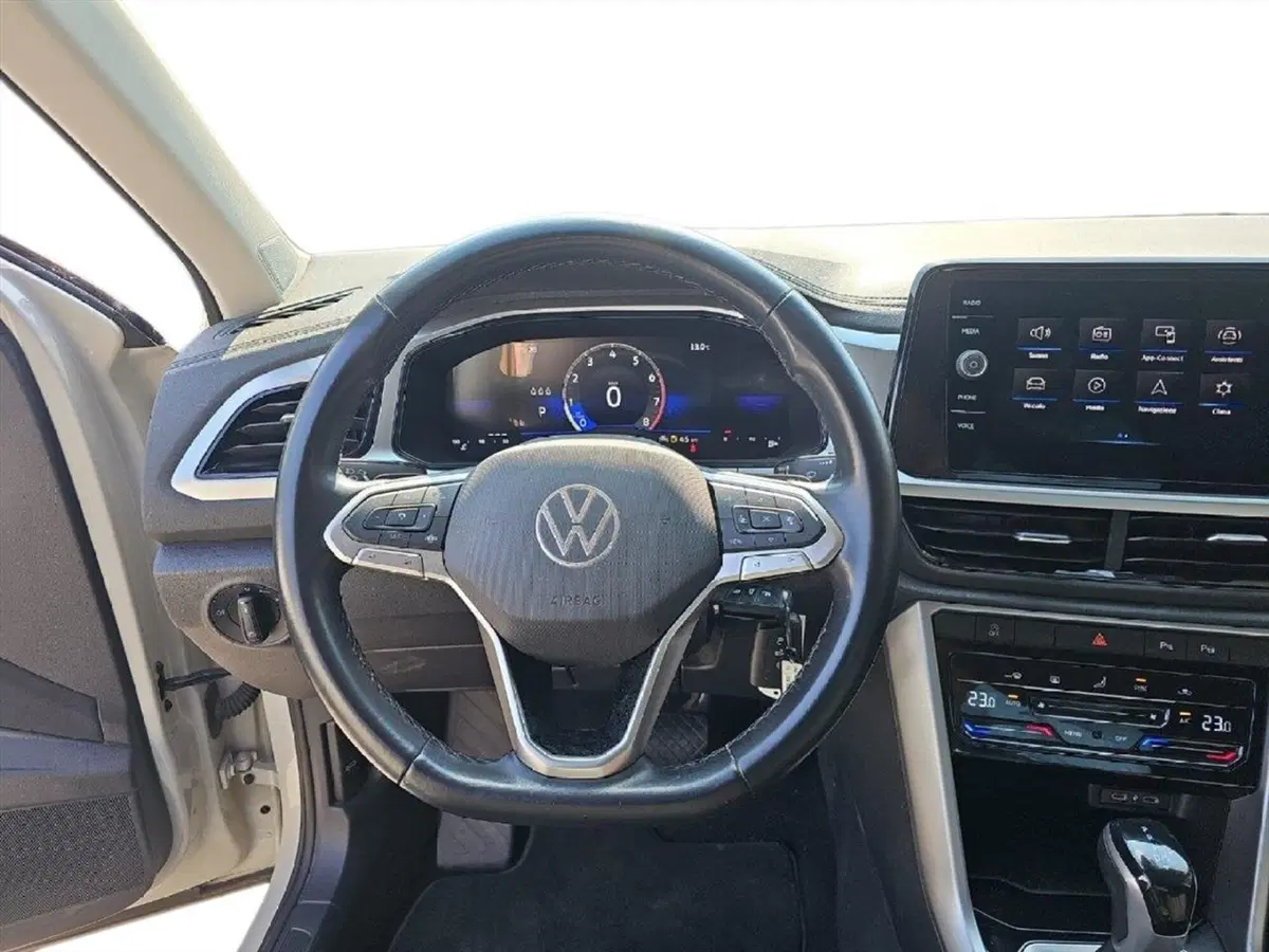 Volkswagen T-Roc usata a Lecco (12)