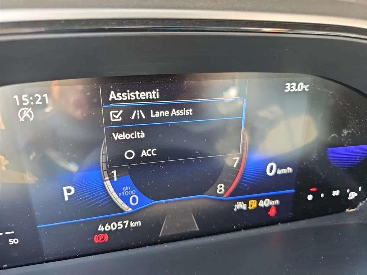 Volkswagen T-Roc usata a Lecco (16)