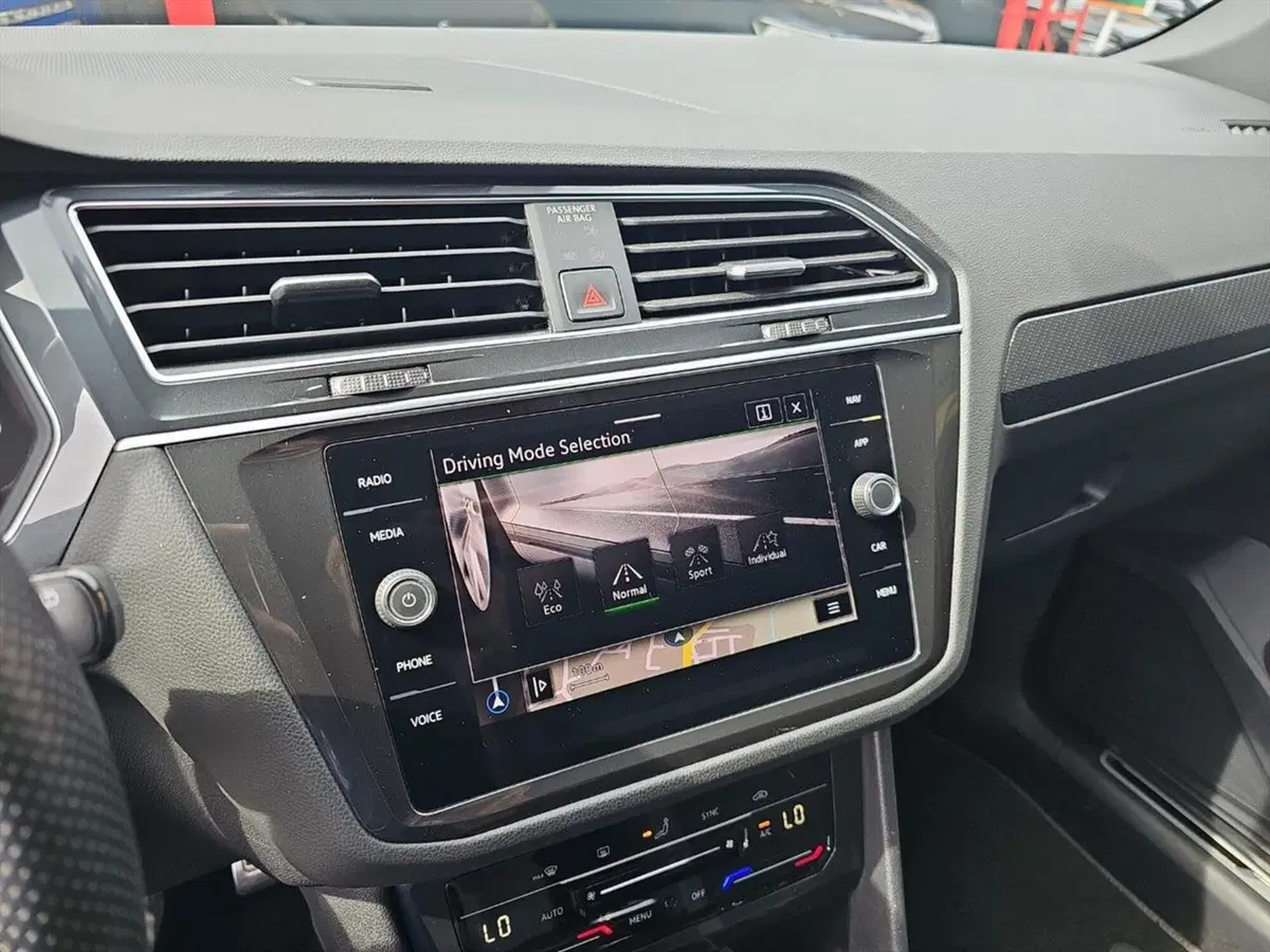 Volkswagen Tiguan usata a Lecco (16)