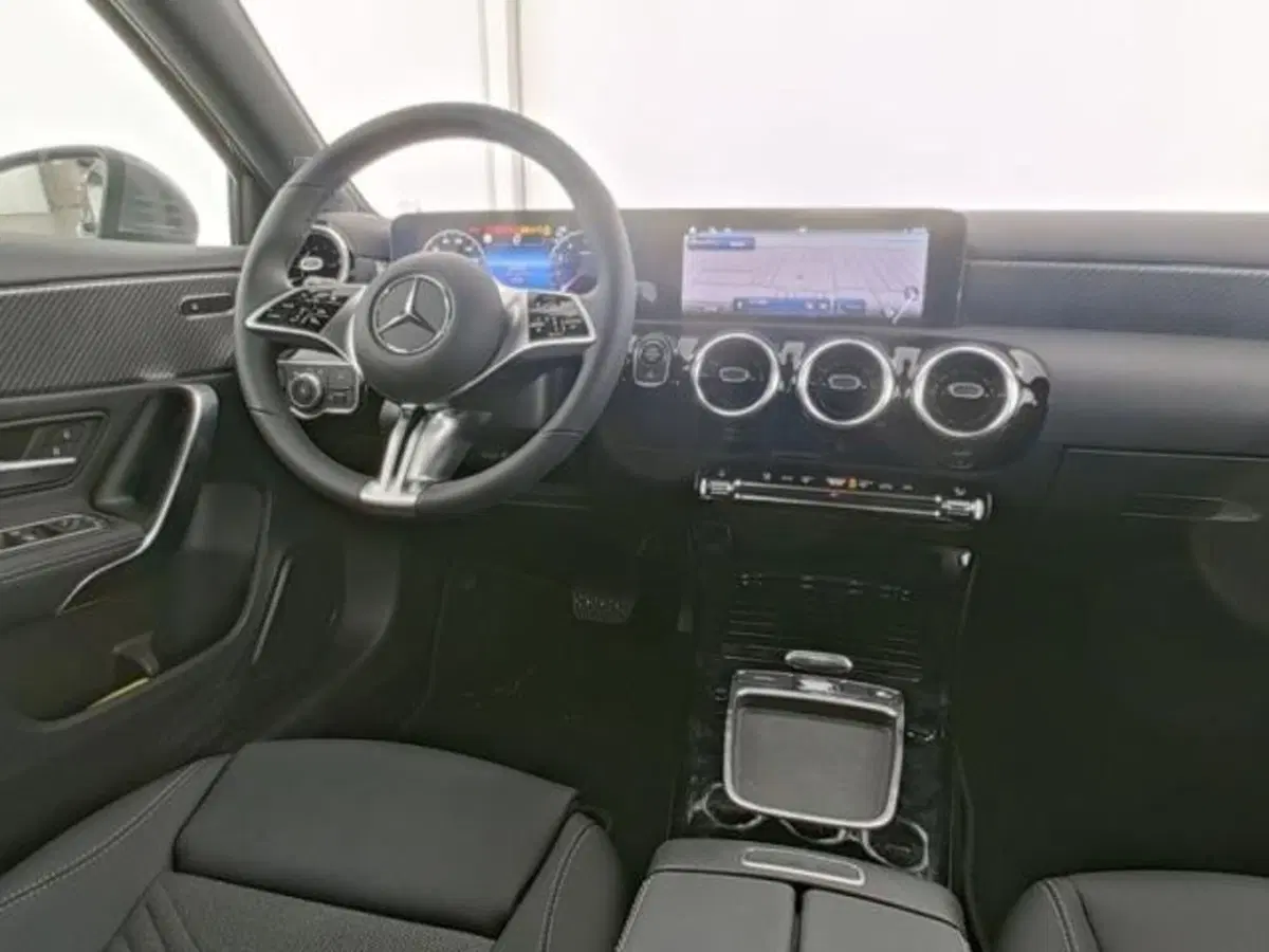 Mercedes-Benz Classe A usata a Milano (5)