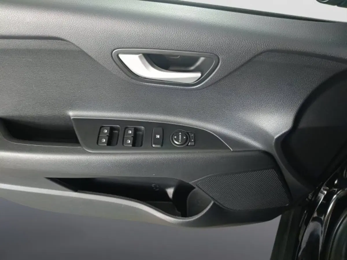 Kia Stonic usata a Teramo (18)